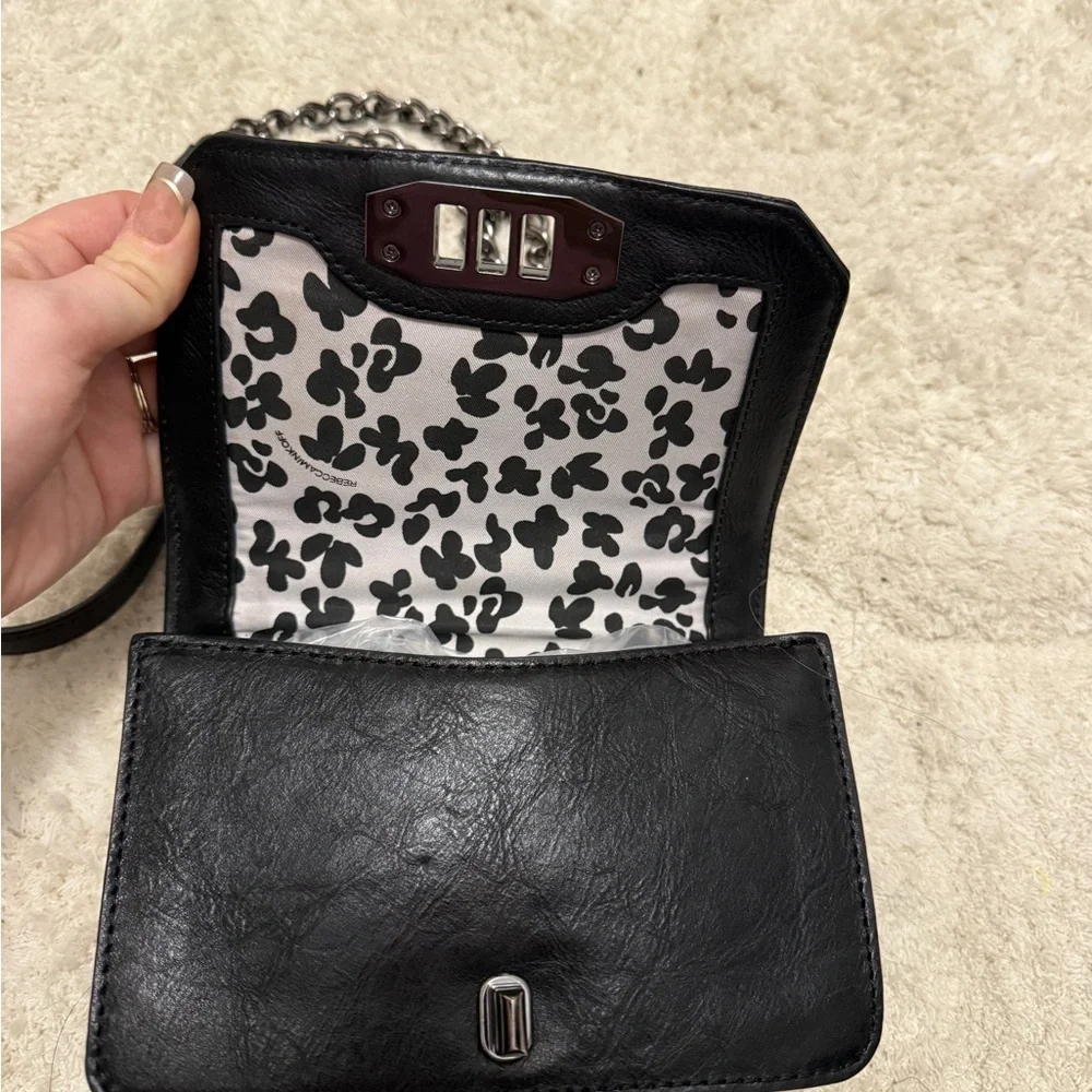 🖤Like New Rebecca Minkoff Black Quilted Crossbody with Chain Strap